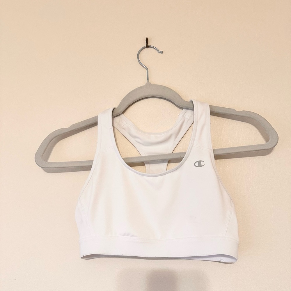 Women’s white Champion racerback sports bra size small